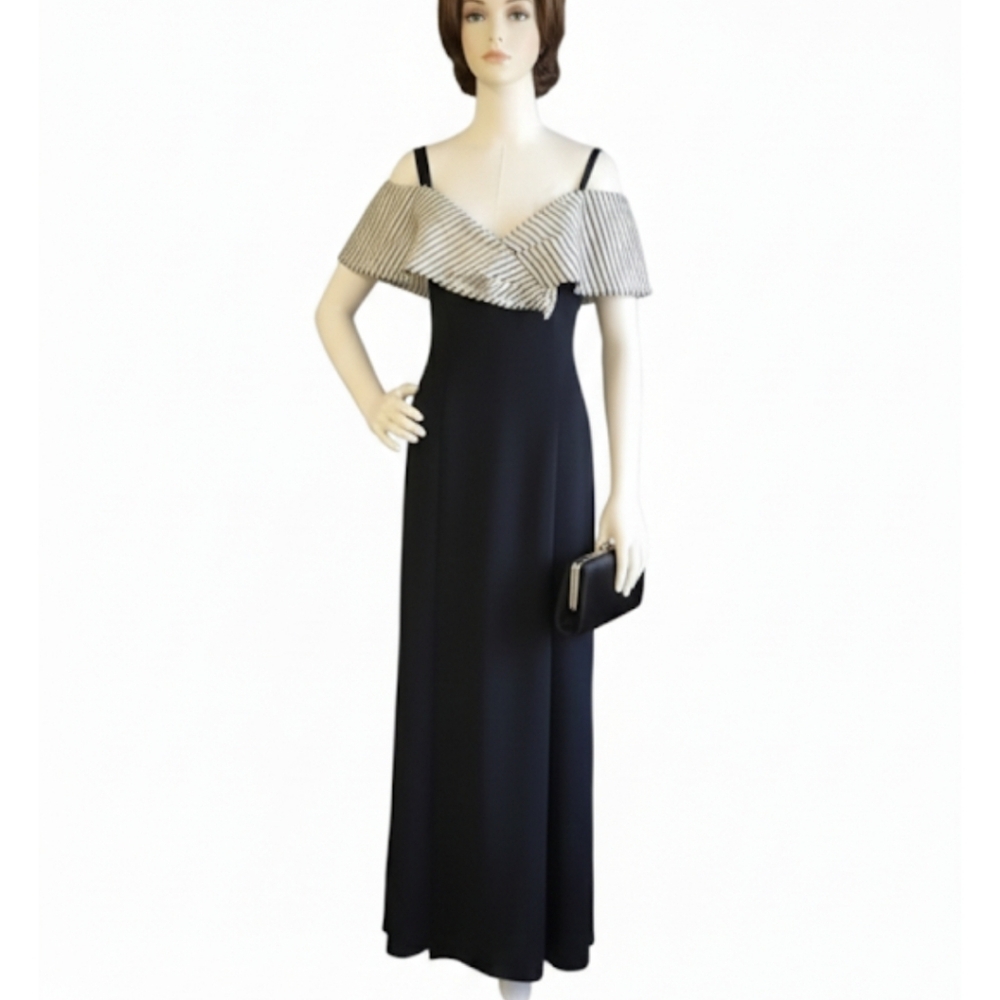 VTG Betsey & Adam black maxi evening gown with front split size 13/14